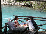 Lunch_deck_over_tara