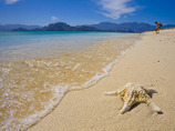 White_sand_beach_luhm