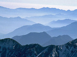 Nepal-mountain-ridges-1