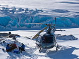 Heli_lunch_at_ape_lake