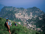 Amalfi-walking-3