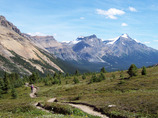Canadian-rockies-walking-1