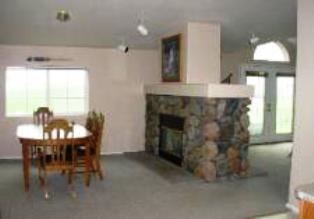 Dining_room_and_fireplace-225x157
