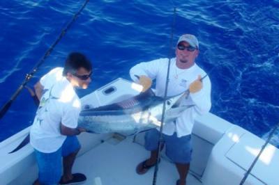 Fishing with Roland Martin and Jimmy Houston in Bimini aboard Hooked Up