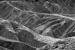 Death_valley_ridges