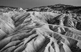 Zabrinsky_point_badlands