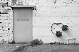 Door_and_valves