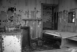 Abandoned_interior