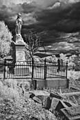 Infrared_cemetery_no_3
