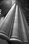 Washington_national_cathedral_columns