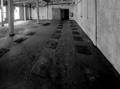 Trap_door_room