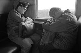 Sleeping_passengers