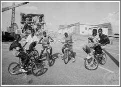 Six_boys_at_common_street_demolition