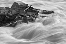 Rocks_and_water