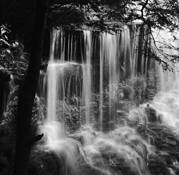 Falls_and_mist