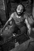 Muslim_maker_of_hindu_shrines