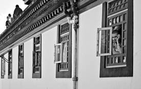 Call_at_the_monastery