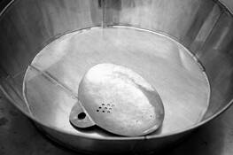 Strainer_and_pan
