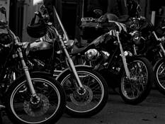 Four_harleys