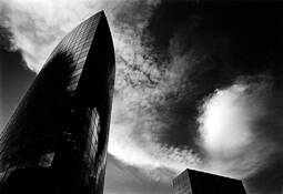 Phoenix_insurance_building__1