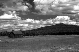 Adirondack_barn