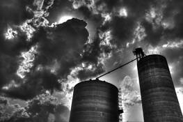 Clouds_and_silos