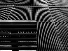 Bench_and_grate