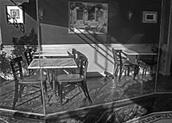 Closed_on_sundays