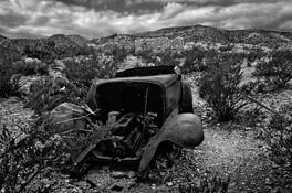 Abandoned_car