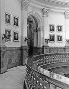 Portraits_capitol_bldg_