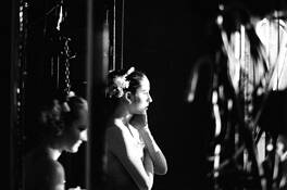 Backstage_-_flowers_1