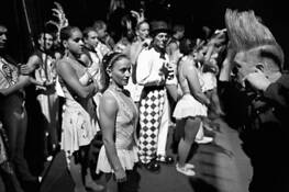 Bello_before_the_show