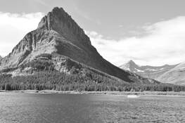 Grinnell_lake_1