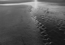 Slumbering_light_right