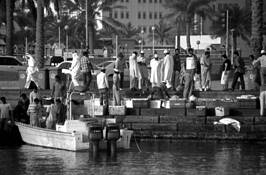 Fish_market_2