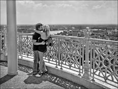 Lovers_above_the_danube