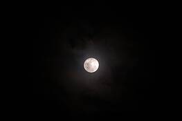 Moon_1