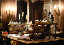 Perfumers_desk