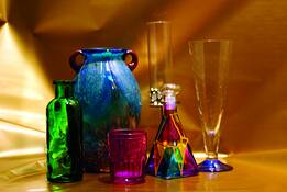 Glasses_and_vase_1