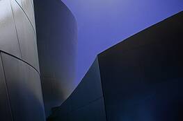 Gehry_disney_1
