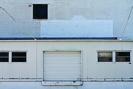 Symmetries_of_decay