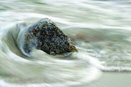 Swirling_water