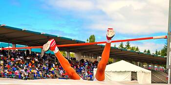 High_school_high_jump_attempt