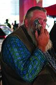 Faces_at_the_market_11