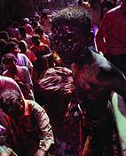 Boy_playing_holi