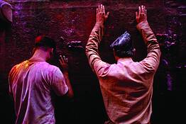 Men_at_prayer