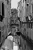 Boats_and_laundry_lines