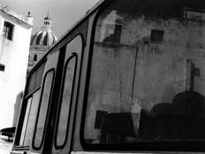Tourist_bus