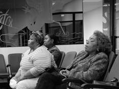 Hospital_waiting_room_2