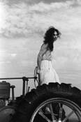 Rose_on_tractor